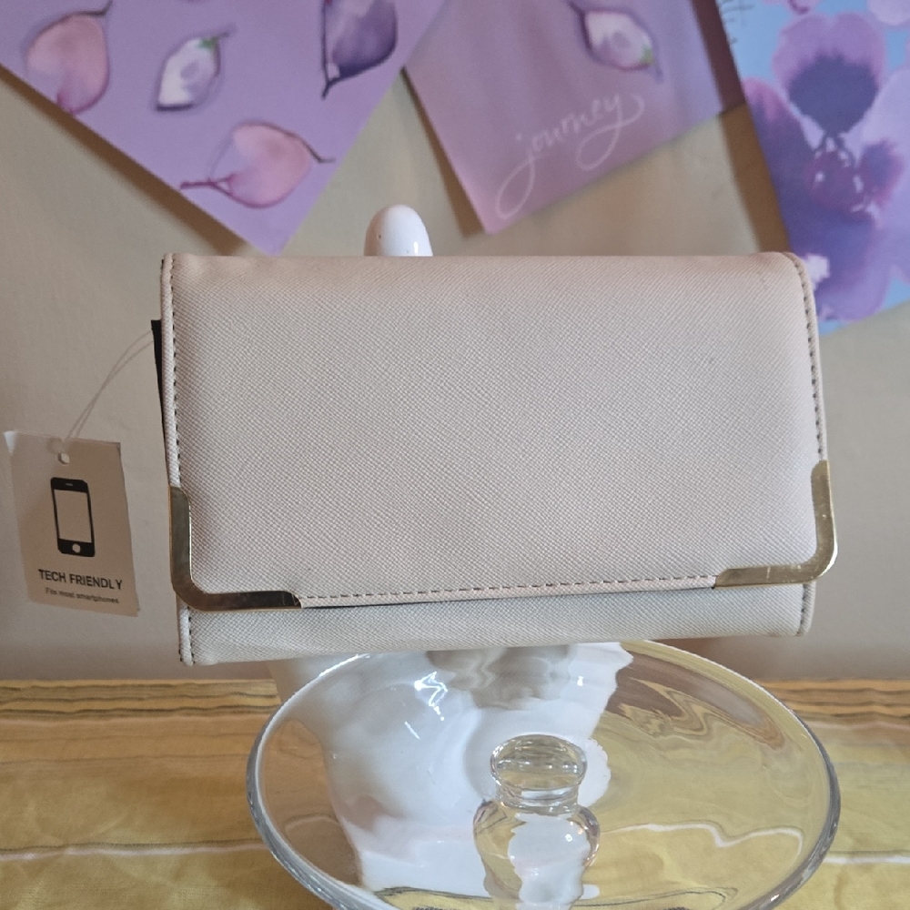 Cream Tech-Friendly Phone Crossbody Wallet